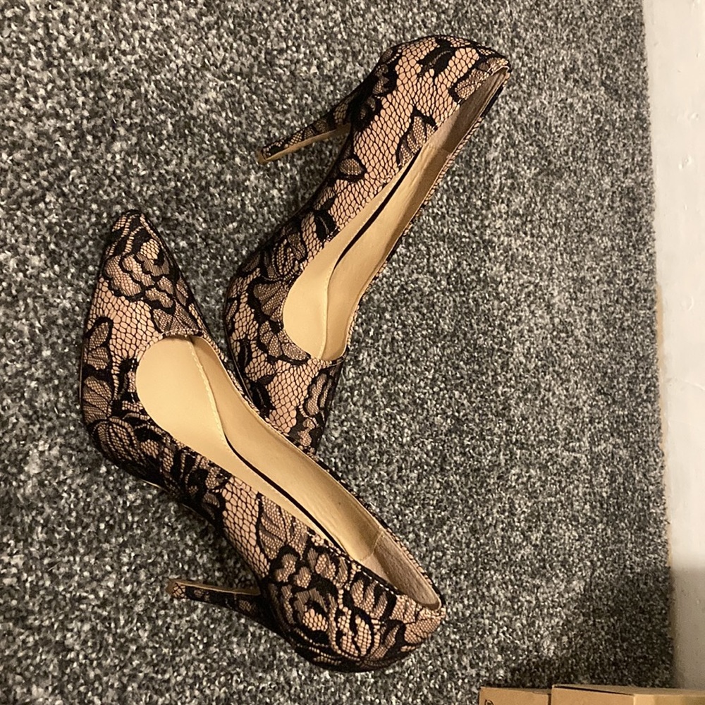 Victoria Secret ladies heels nwot size 8m